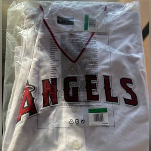 Brand new women’s angels jersey XL never opened